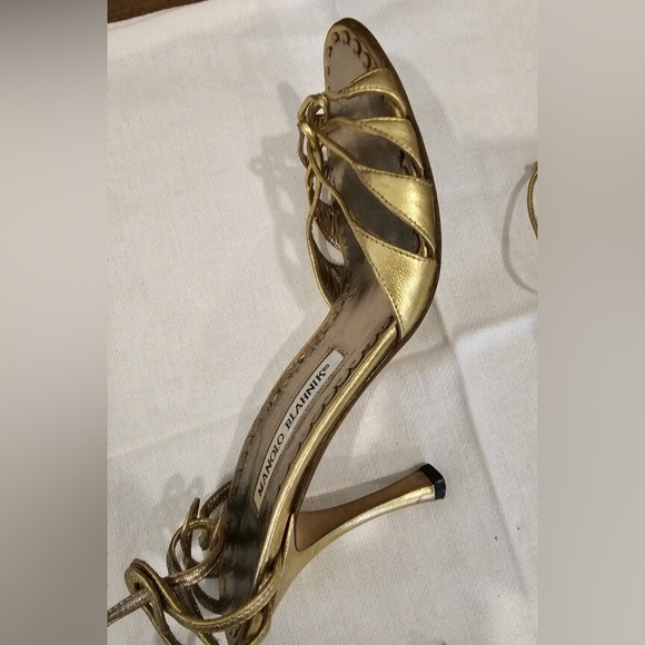 Shoes - Manolo blahnik heel